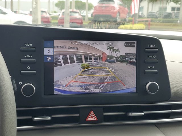 Used 2024 Hyundai Elantra SE image 24