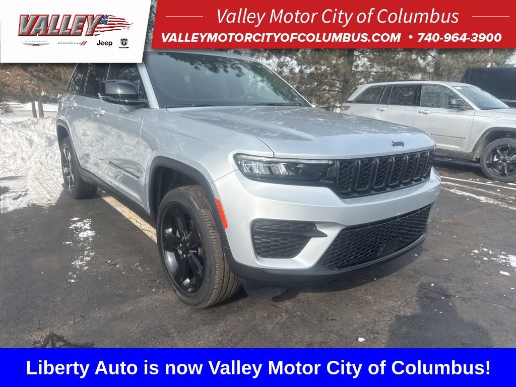 Used 2024 Jeep Grand Cherokee Altitude