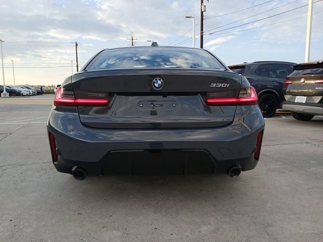 New 2026 BMW 330i Sedan w/ M Sport Package RWD image 8