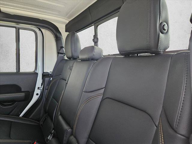 New 2026 Jeep Gladiator Sport AWD/4WD image 13