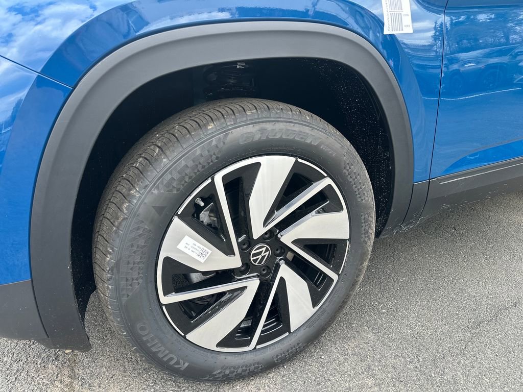 New 2026 Volkswagen Atlas SE AWD/4WD image 2