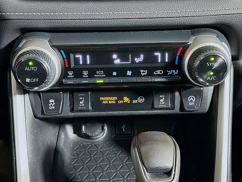 Used 2020 Toyota RAV4 XLE w/ Convenience Package image 17