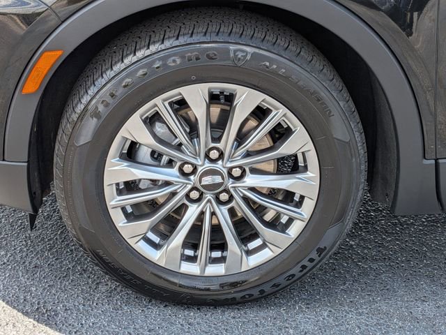 Used 2025 Cadillac XT4 Premium Luxury FWD image 10