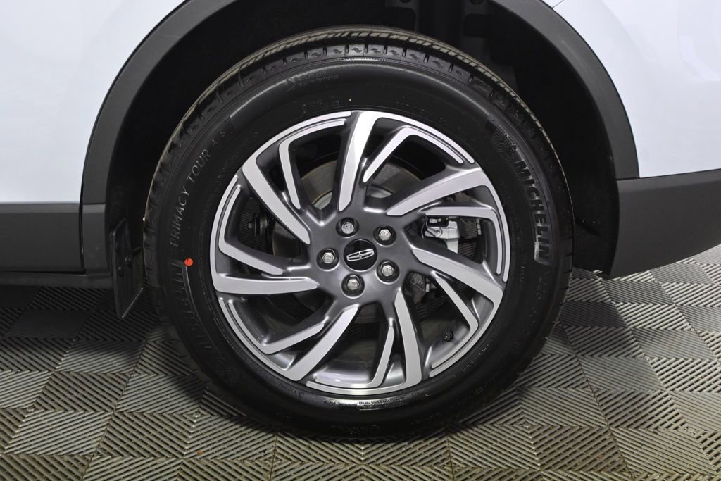 New 2026 Lincoln Corsair Premiere image 20