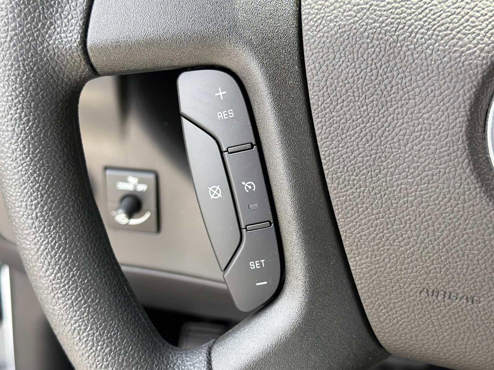 New 2025 GMC Savana 2500 w/ Driver Convenience Package image 25