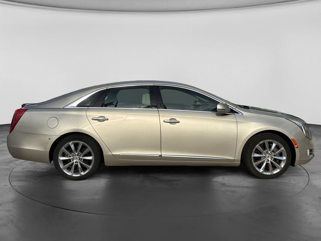 Used 2013 Cadillac XTS Luxury w/ Driver Awareness Package FWD image 11