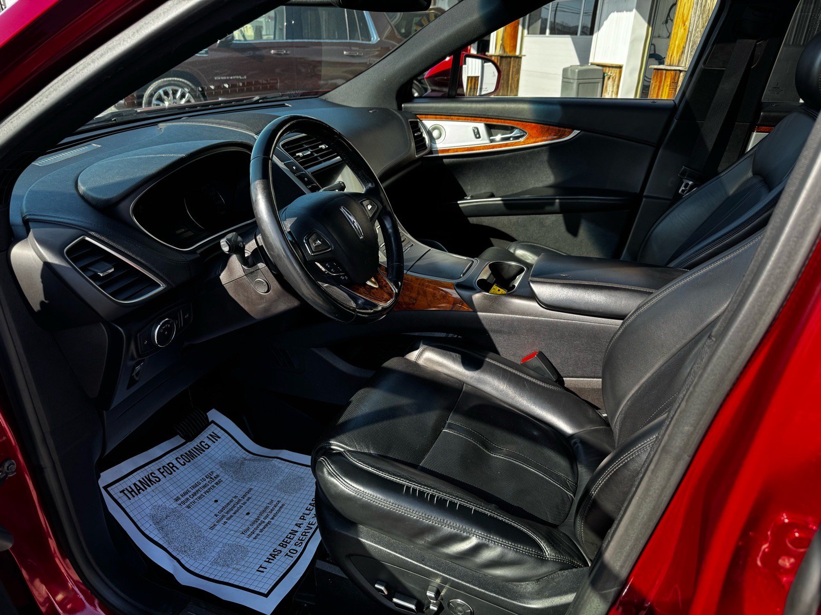 Used 2017 Lincoln MKX Reserve w/ Luxury Package AWD/4WD image 9
