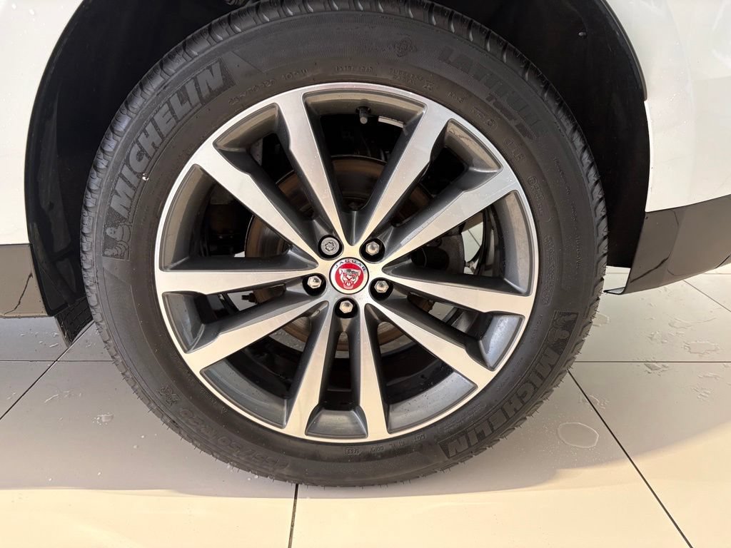 Used 2022 Jaguar F-PACE S AWD/4WD image 12