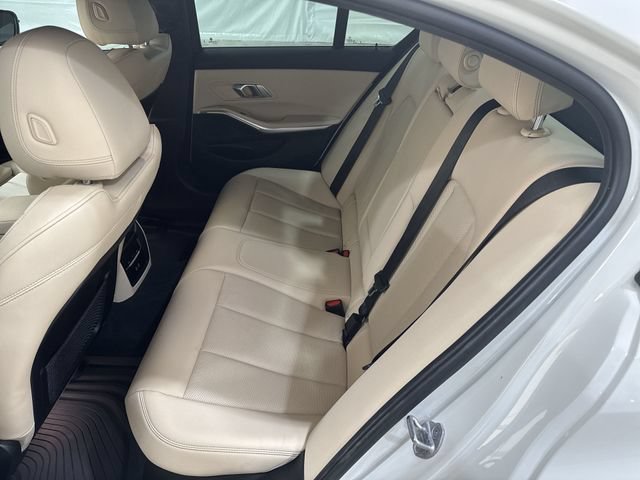 Used 2023 BMW 330i Sedan w/ Premium Package RWD image 26
