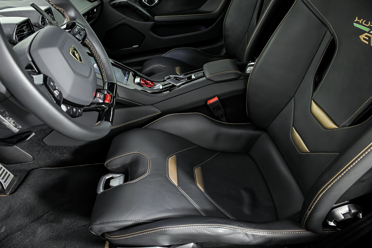 Used 2022 Lamborghini Huracan EVO RWD image 17