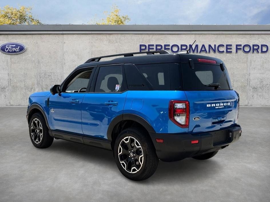 Used 2025 Ford Bronco Sport Outer Banks w/ Outer Banks Tech Package+ AWD/4WD image 10