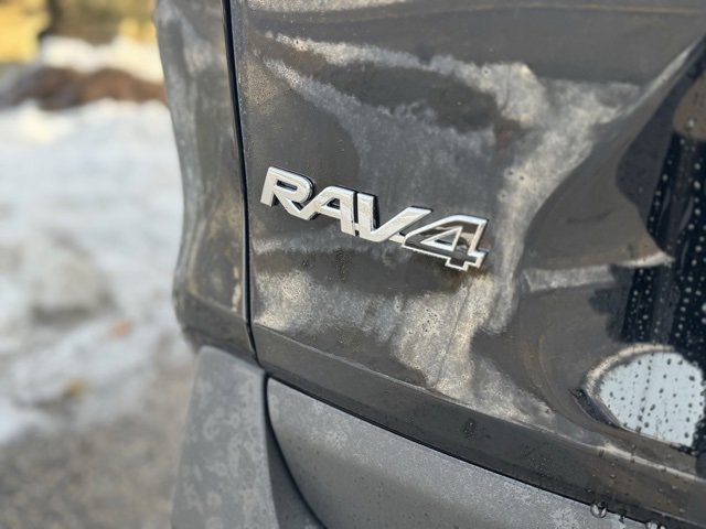Used 2025 Toyota RAV4 XLE image 42