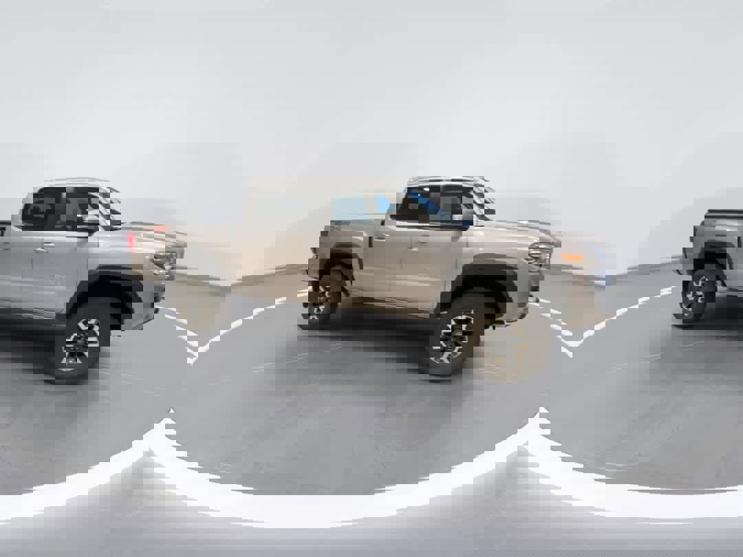 Certified 2019 Toyota Tacoma TRD Off-Road image 2