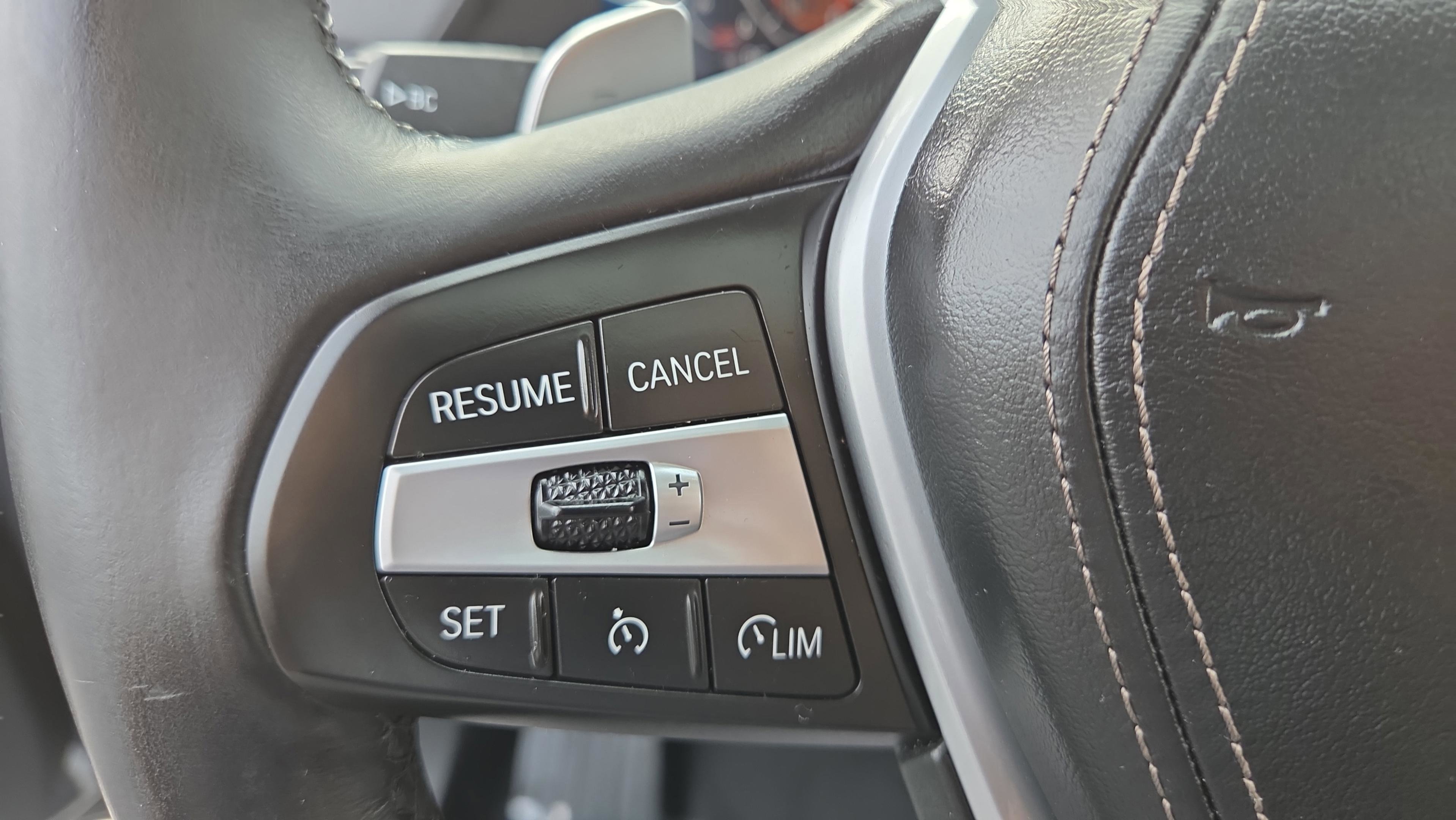 Used 2019 BMW X5 xDrive50i w/ Parking Assistance Package image 21