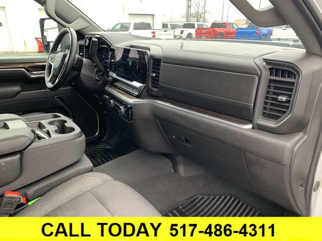 Certified 2025 Chevrolet Silverado 2500 LT w/ Convenience Package image 27