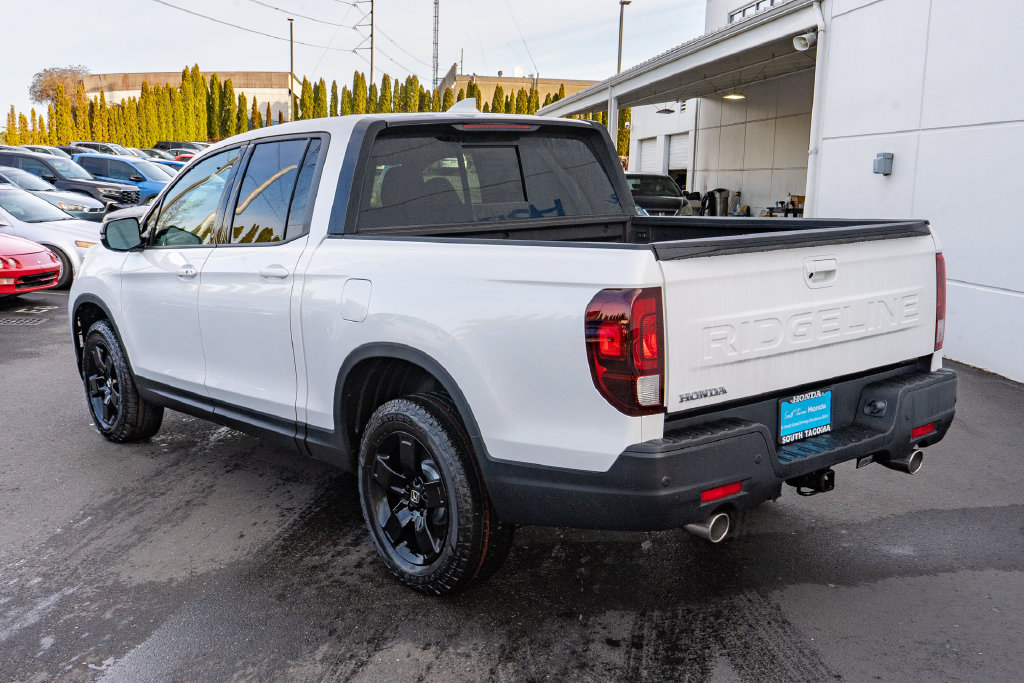 New 2026 Honda Ridgeline Black Edition image 8
