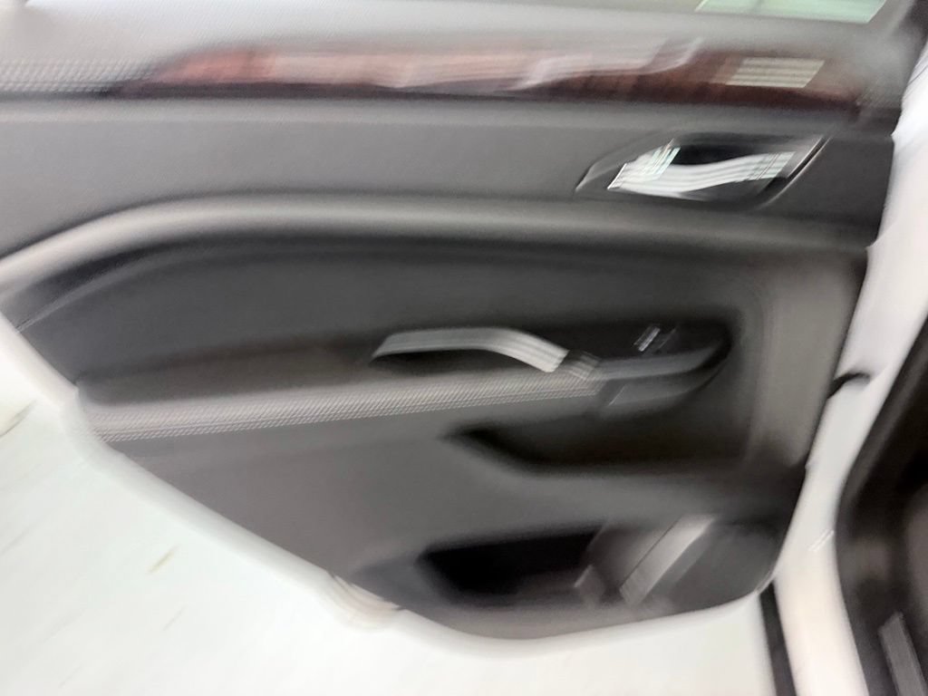Used 2014 Cadillac SRX Performance FWD image 32