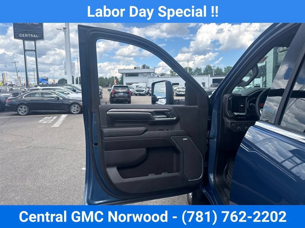 Used 2024 Chevrolet Silverado 2500 LTZ w/ LTZ Premium Package AWD/4WD image 11