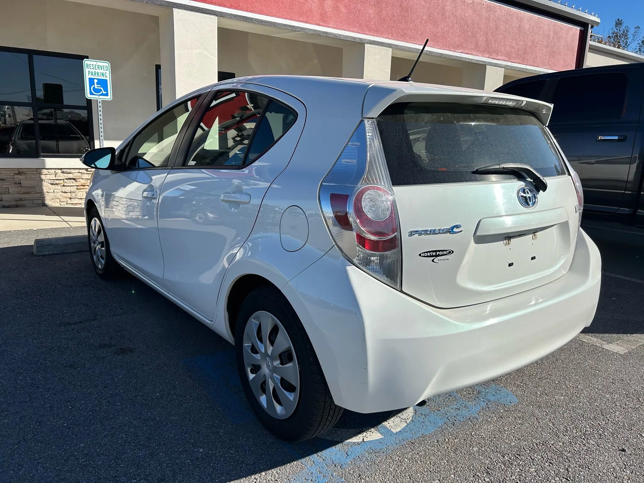 Used 2013 Toyota Prius C One image 9