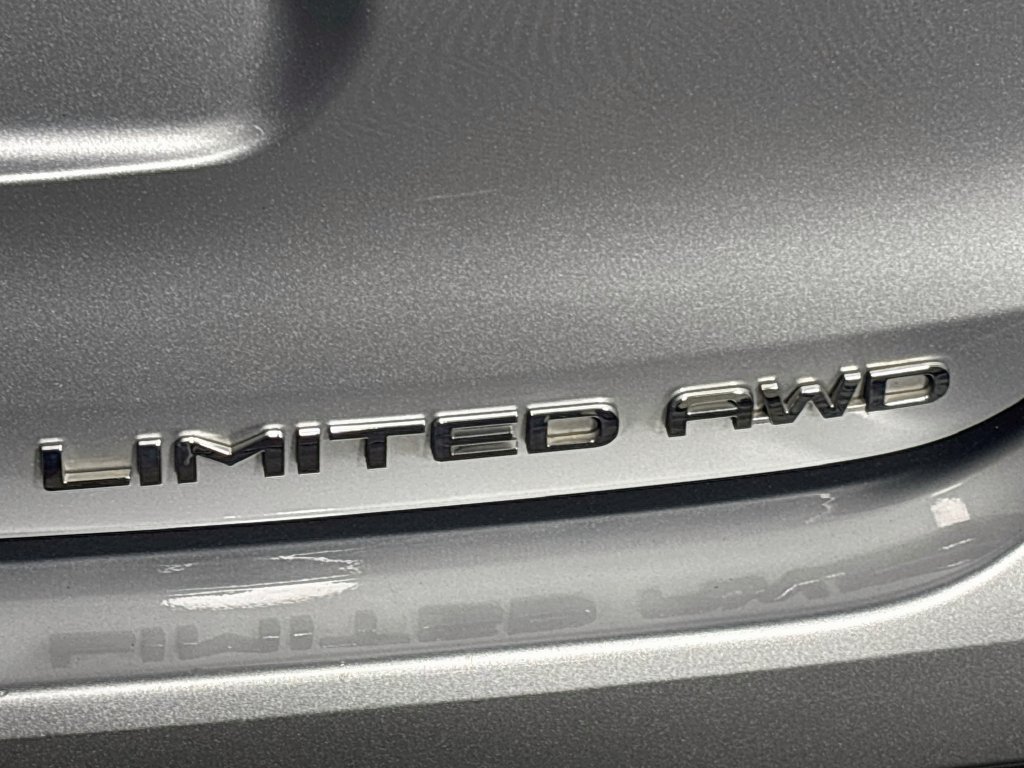 Used 2023 Toyota Highlander Limited AWD/4WD image 25