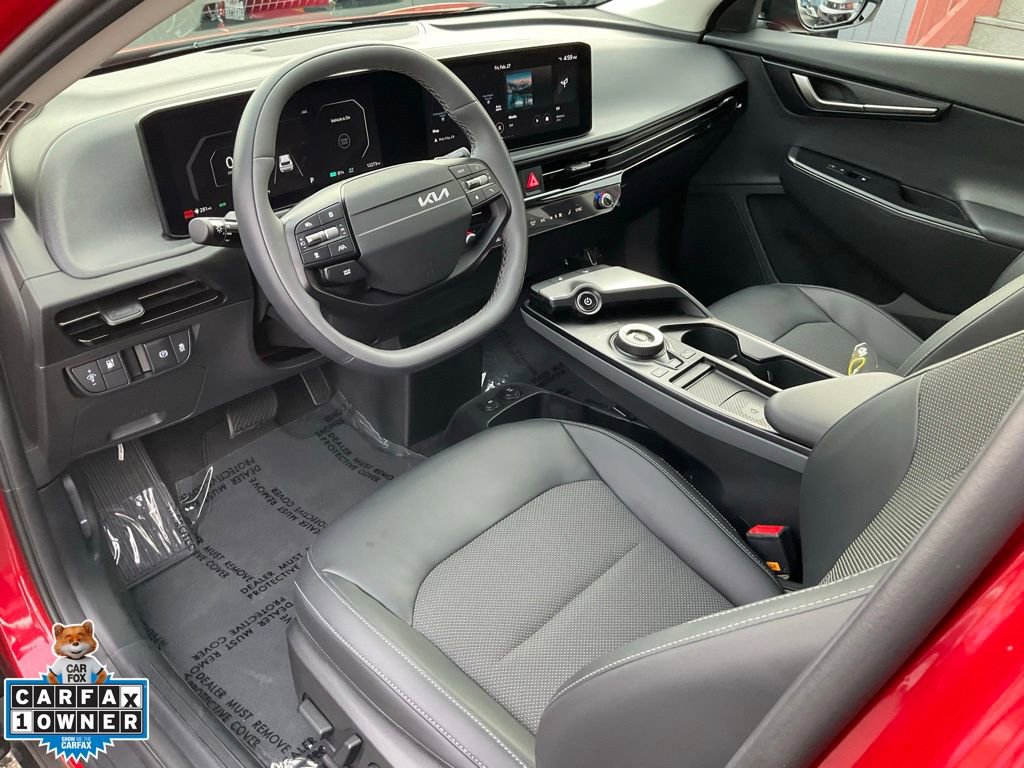 Used 2025 Kia EV6 Light w/ Light LR Technology Package image 6