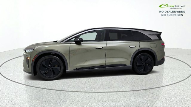 Used 2026 Lucid Gravity Grand Touring AWD/4WD image 4