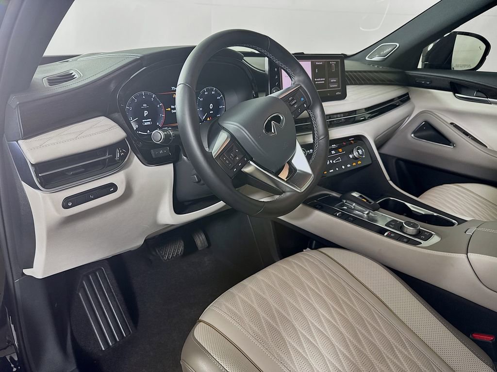 Certified 2026 INFINITI QX60 Autograph w/ Dark Cargo Package image 11