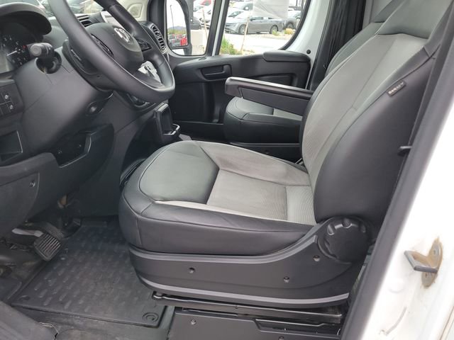 Used 2025 RAM ProMaster 2500 w/ Convenience Group FWD image 9