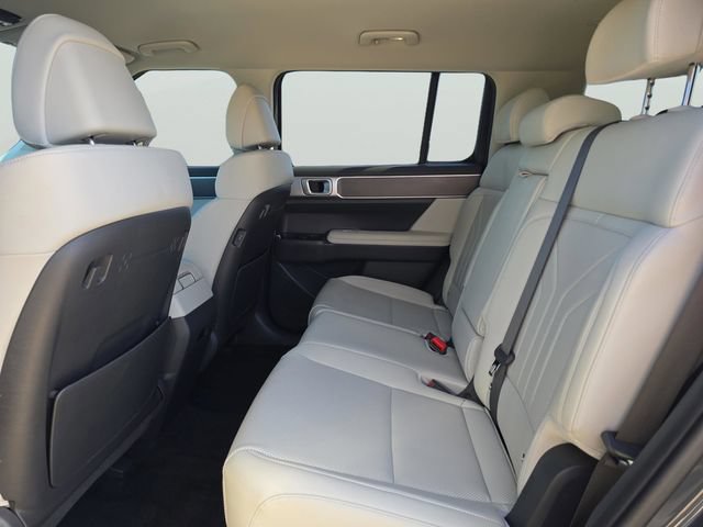 Used 2024 Hyundai Santa Fe SEL FWD image 10