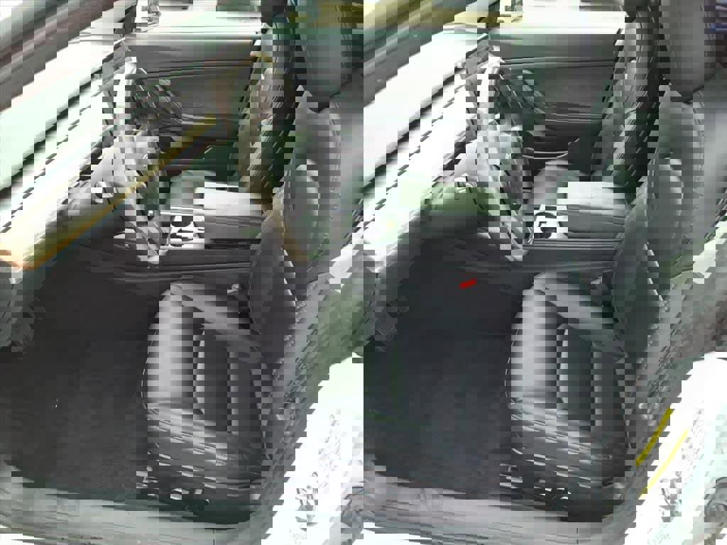 Used 2021 Tesla Model 3 Standard Range Plus image 16