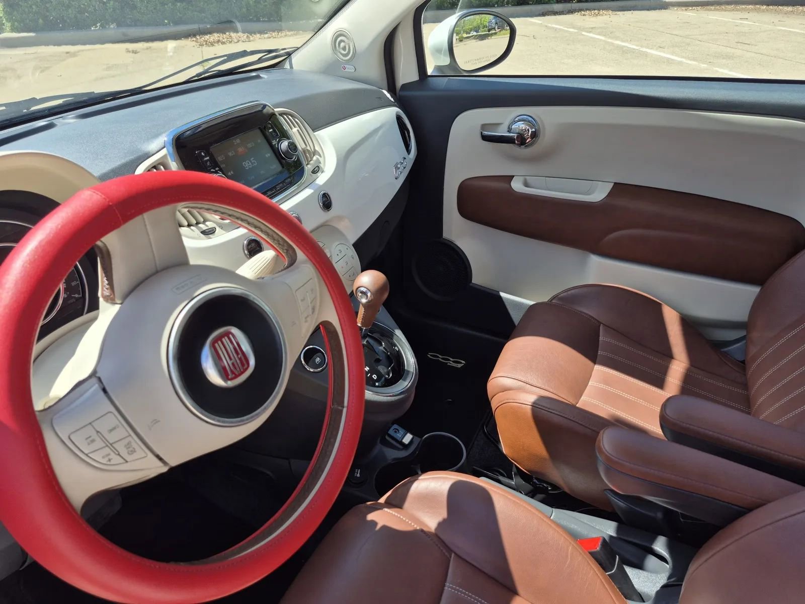 Used 2019 FIAT 500 Lounge FWD image 17
