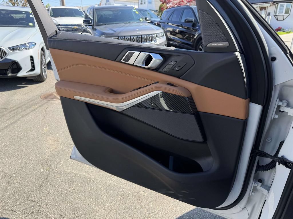 Used 2026 BMW X5 M60i AWD/4WD image 21