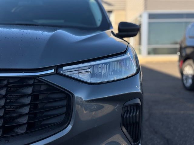 Used 2025 Ford Escape Active image 9