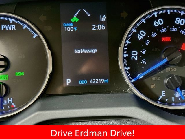 Certified 2020 Toyota RAV4 XLE w/ Convenience Package AWD/4WD image 33