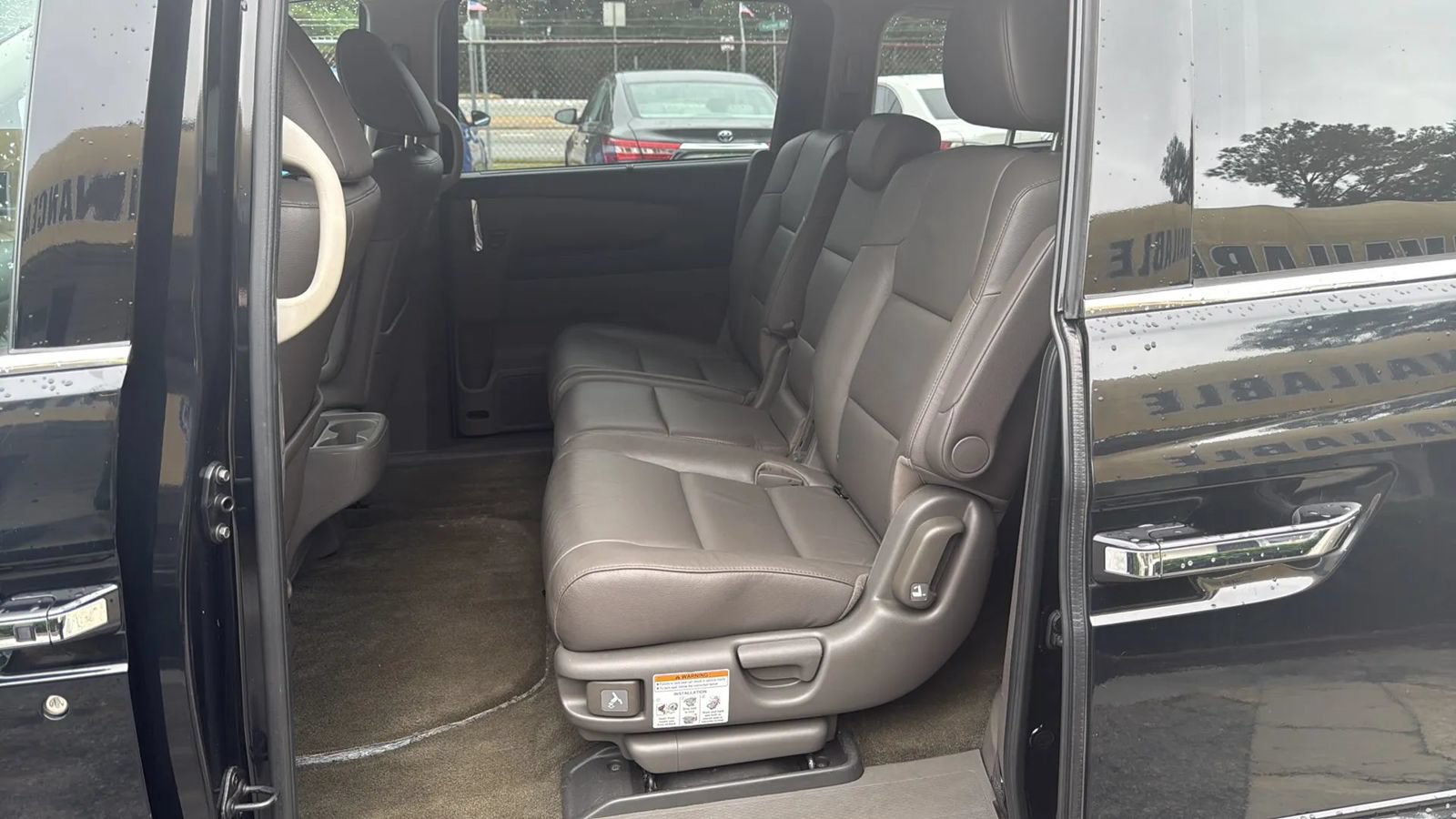 Used 2014 Honda Odyssey Touring Elite image 15
