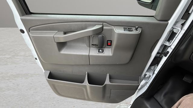 Used 2024 Chevrolet Express 2500 w/ Driver Convenience Package RWD image 18