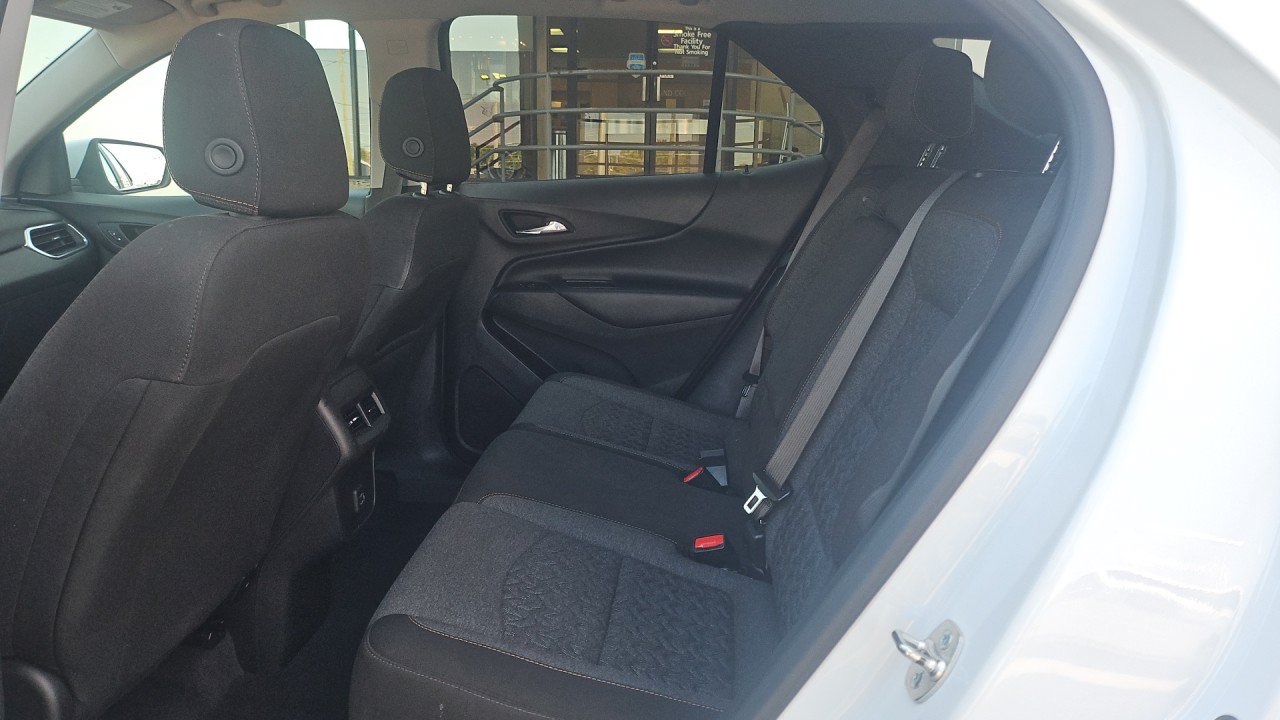 Used 2024 Chevrolet Equinox LT AWD/4WD image 13