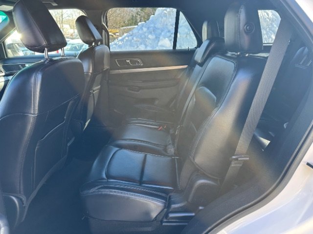 Used 2019 Ford Explorer XLT w/ Equipment Group 202A image 29