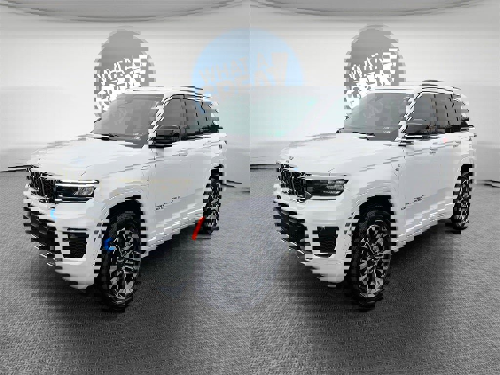 Used 2024 Jeep Grand Cherokee Overland w/ Luxury Tech Group IV image 8