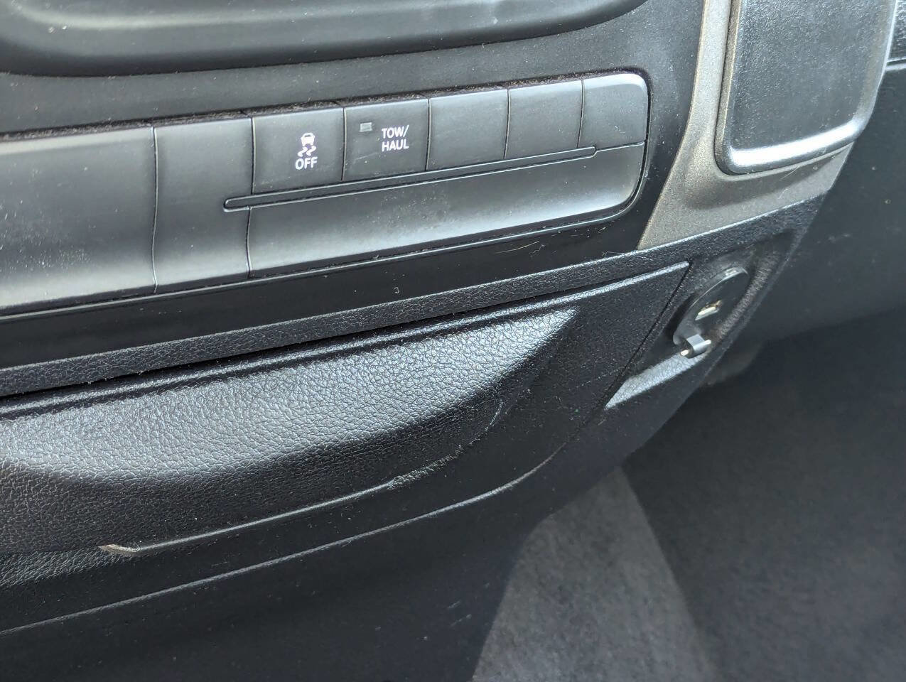 Used 2015 RAM 1500 Express image 30