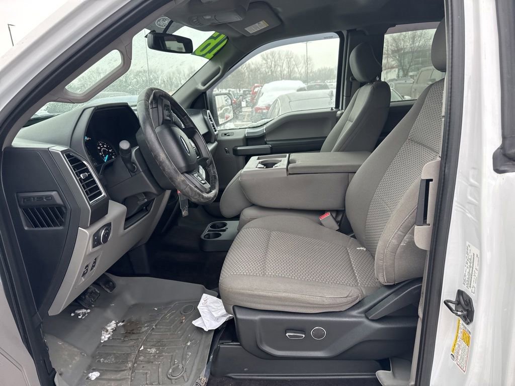 Used 2016 Ford F150 XLT w/ Equipment Group 301A Mid image 5