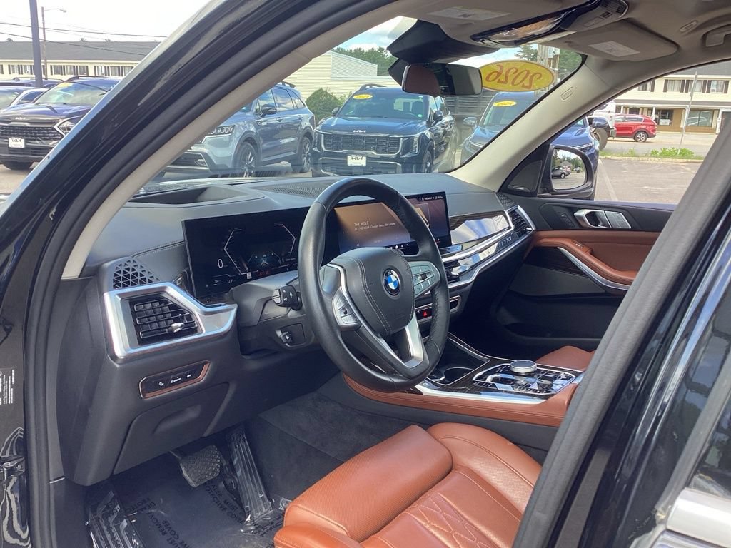 Used 2026 BMW X7 xDrive40i AWD/4WD image 16