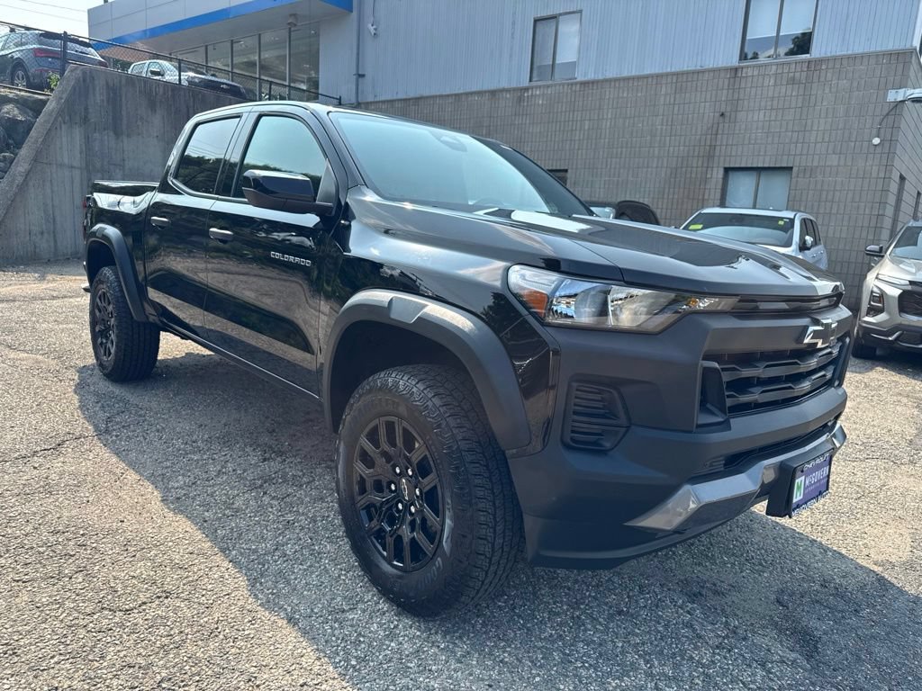 Used 2026 Chevrolet Colorado Trail Boss AWD/4WD image 38