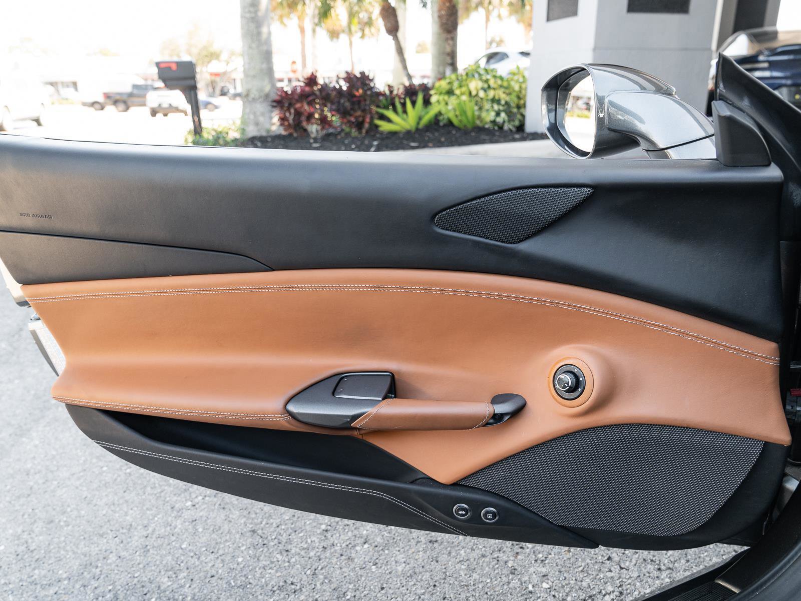 Used 2018 Ferrari 488 Spider image 26