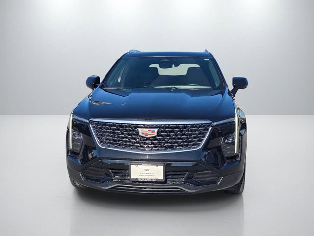 Used 2024 Cadillac XT4 Premium Luxury image 2