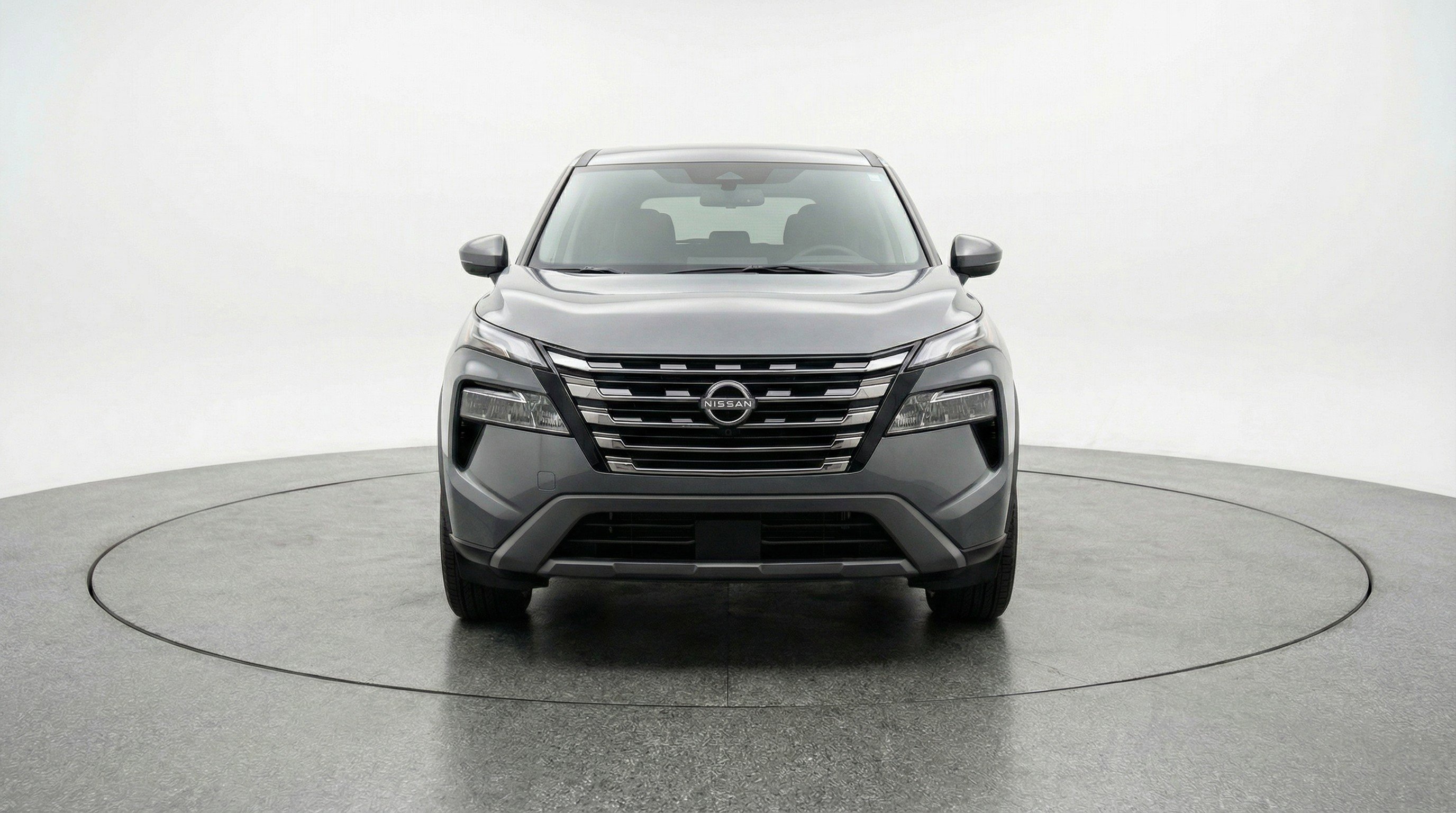 Used 2025 Nissan Rogue SV image 2