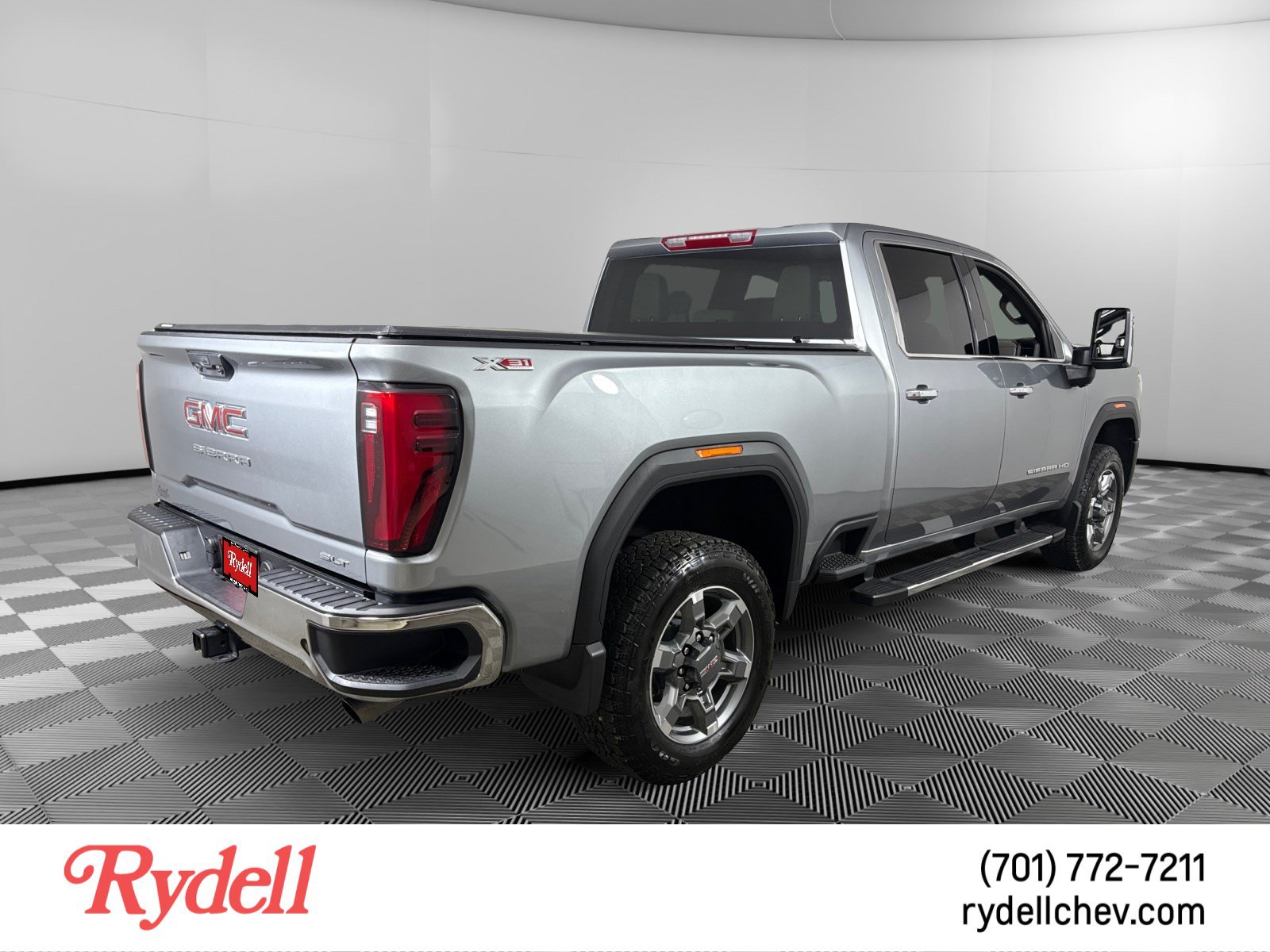Used 2026 GMC Sierra 2500 SLT AWD/4WD image 5