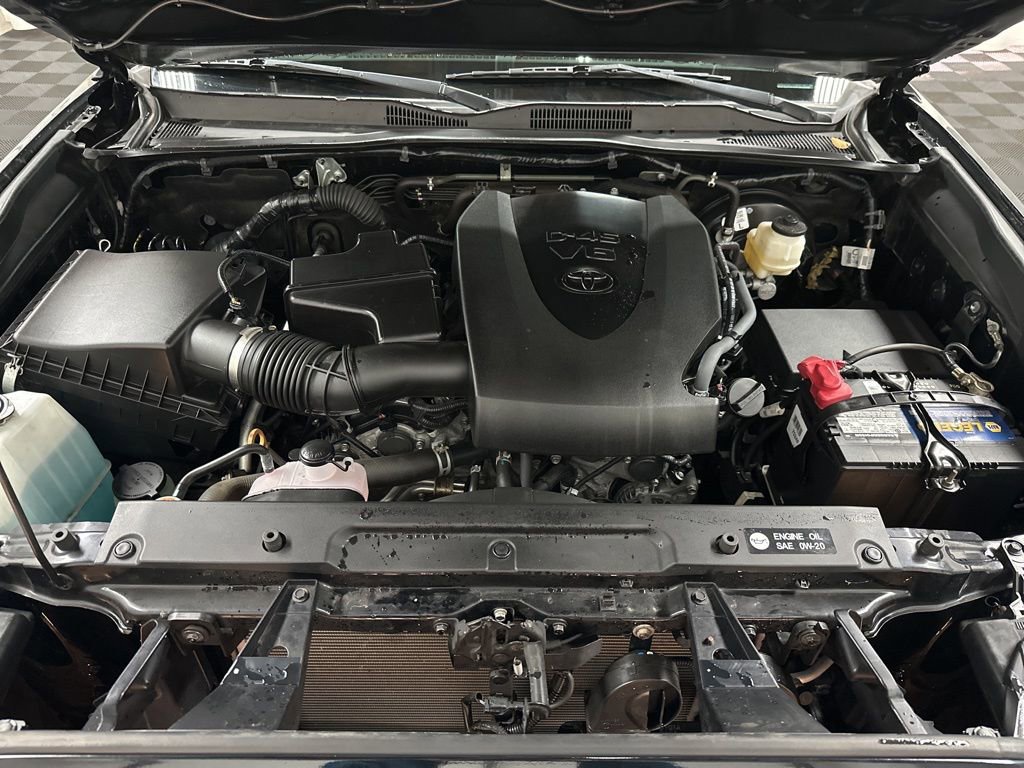 Used 2019 Toyota Tacoma TRD Sport AWD/4WD image 39