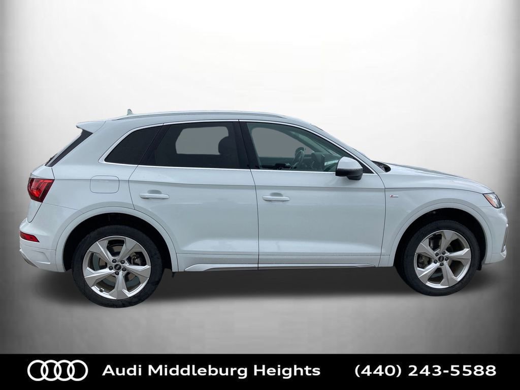 Certified 2022 Audi Q5 2.0T Premium Plus image 4