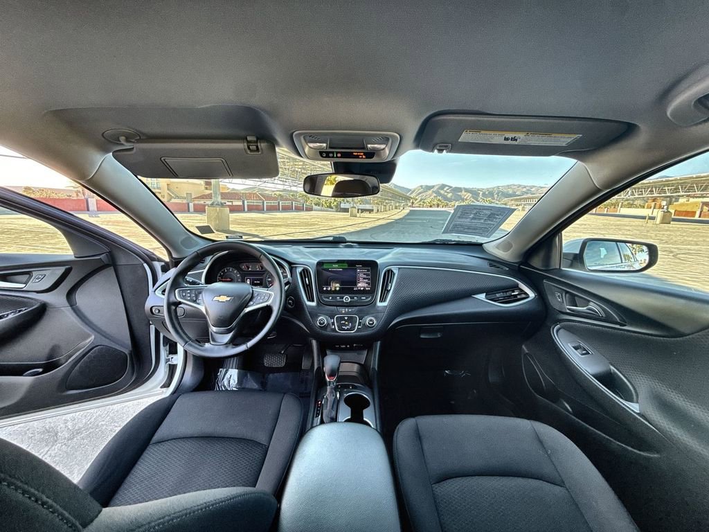 Used 2025 Chevrolet Malibu RS image 19